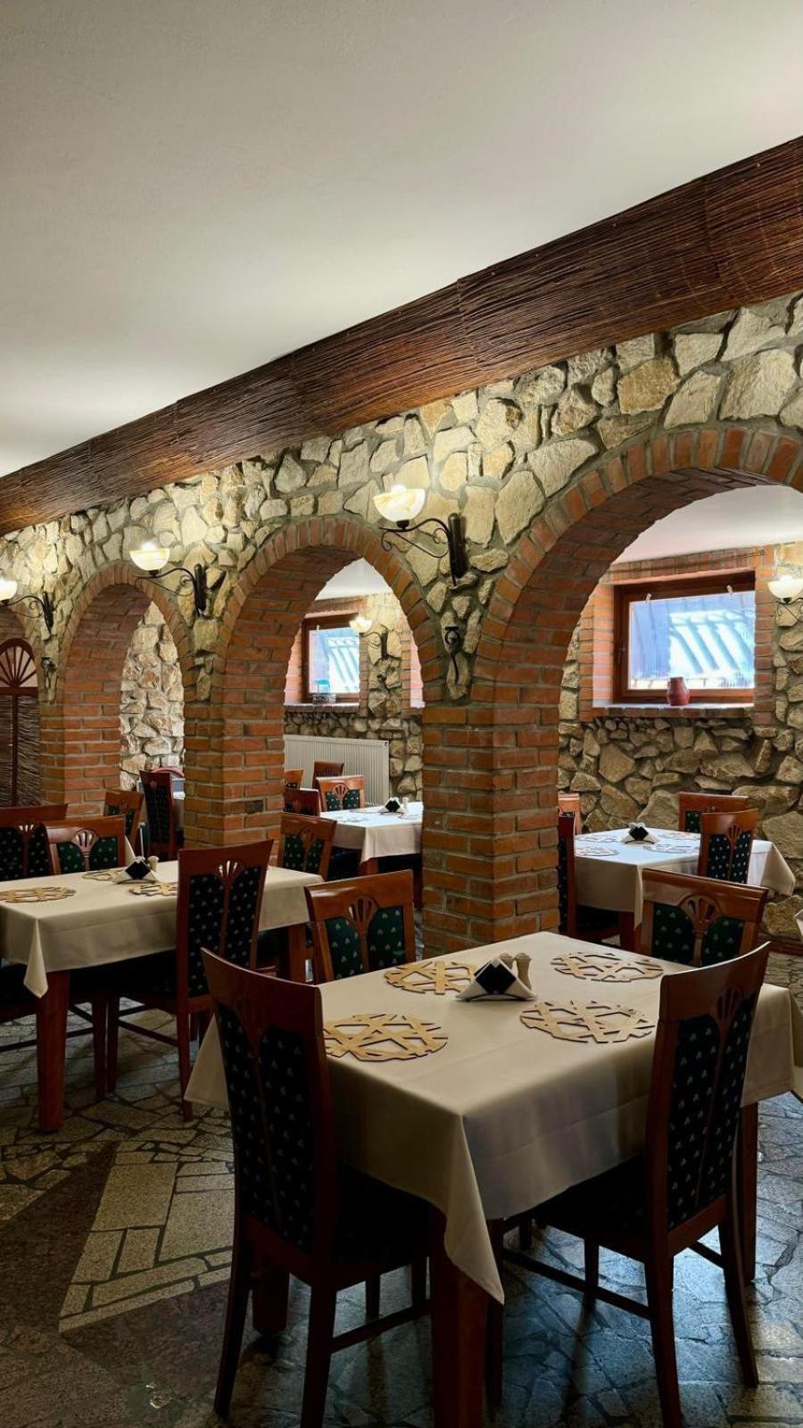 Powidz Lakeside Hotel & Restaurant Extérieur photo